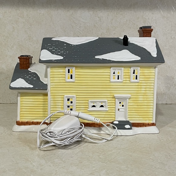 DEPT. 56 National Lampoon’s Christmas Vacation “Griswold Holiday House” - NIB - Picture 10 of 14